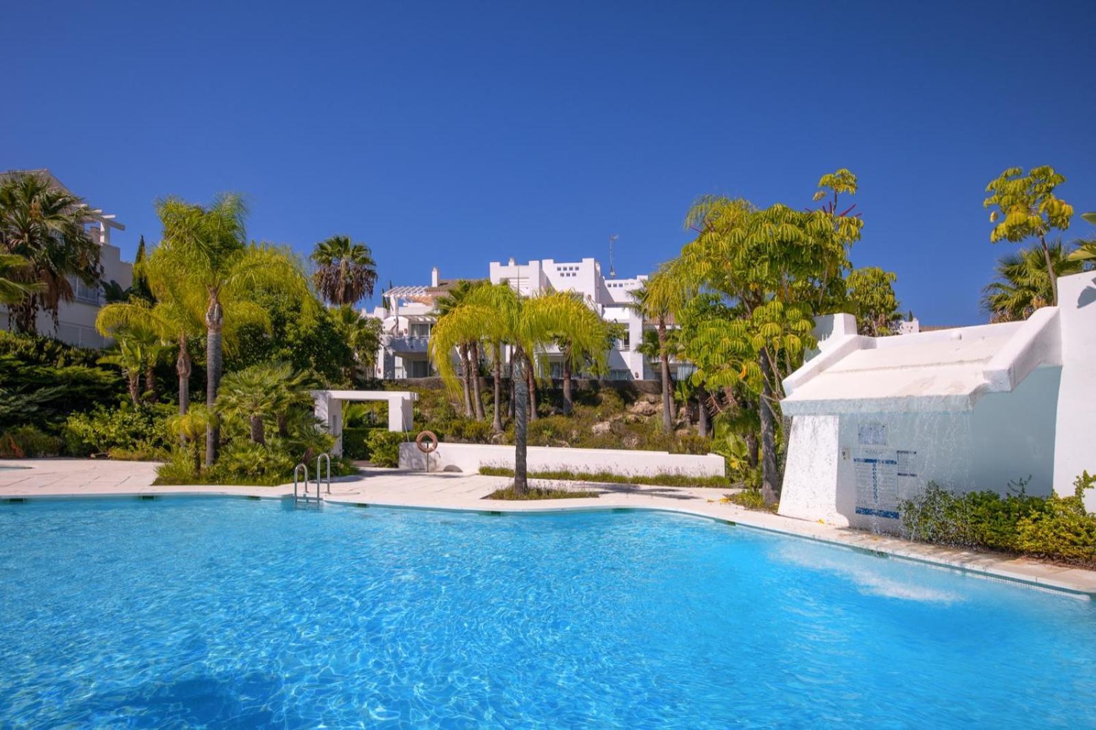 Alcazaba Lagoon Estepona Golf Apartamento Exterior foto